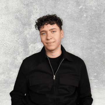 Portrait photo of Claudio Monaco